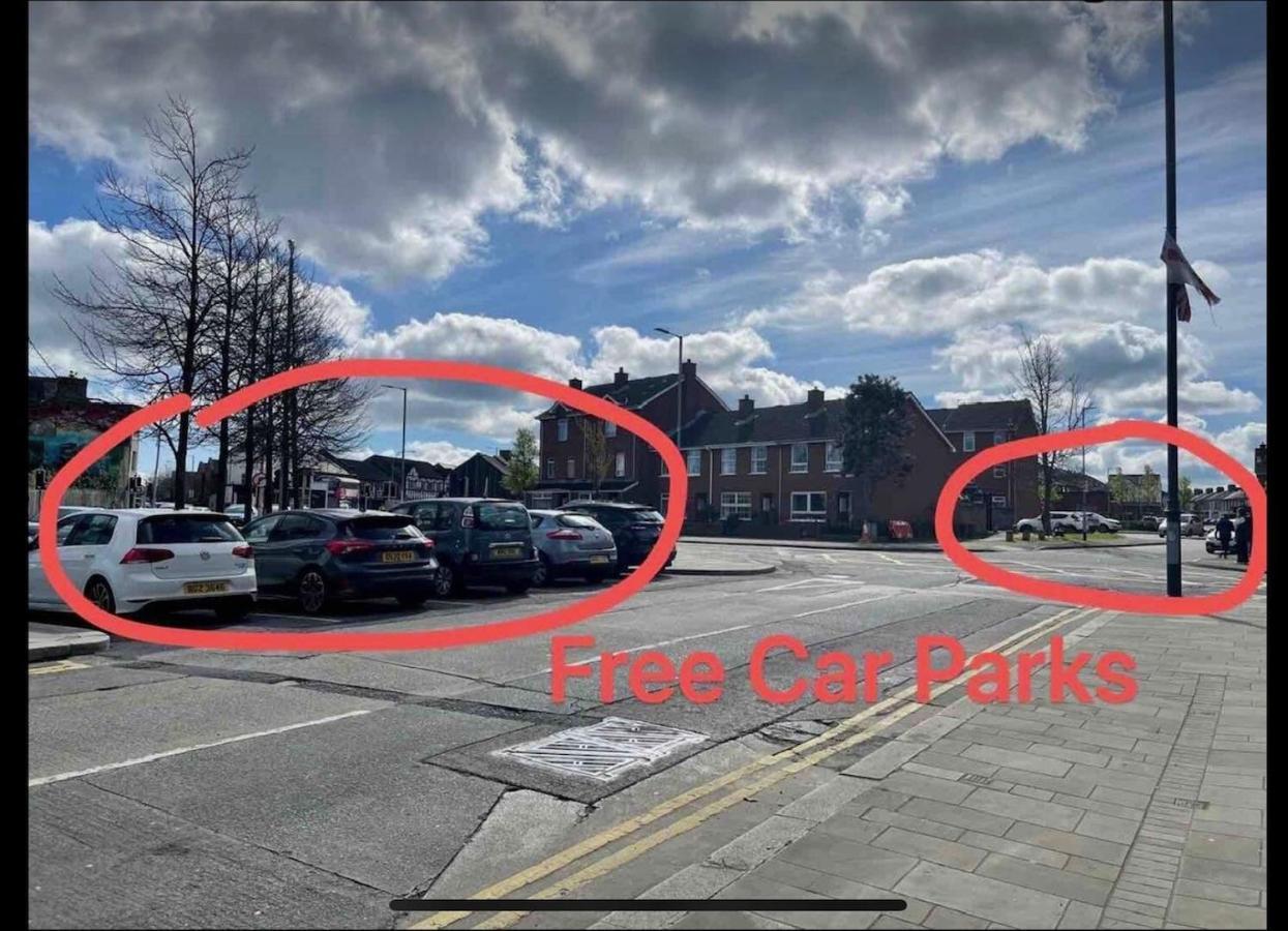 Entire Pinkapt - Free Parking - Up To 4 Guests - 3 Beds - Close To City Centre Belfast Eksteriør billede
